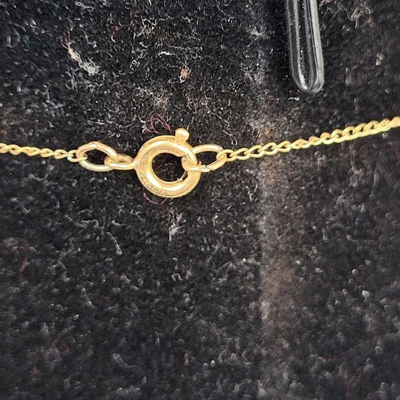 12k Gold Filled Triangular Pendant Necklace 18 in - Picture 5 of 5